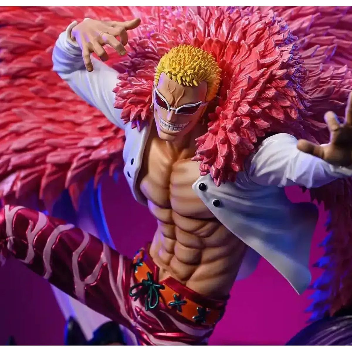 Figurine - LX Studio Donquichotte Doflamingo - One Piece - Japonaise (34 cm)